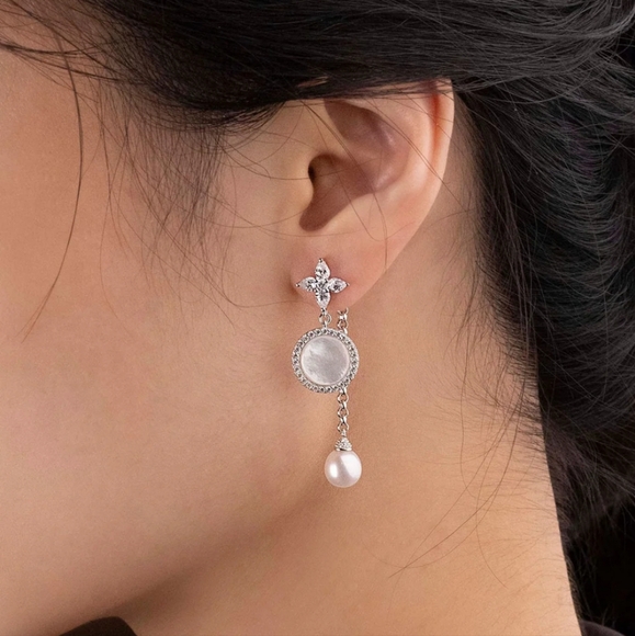 apm Monaco Earrings - Picture 2 of 9